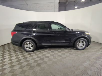 Certified 2022 Ford Explorer XLT w/ Equipment Group 202A