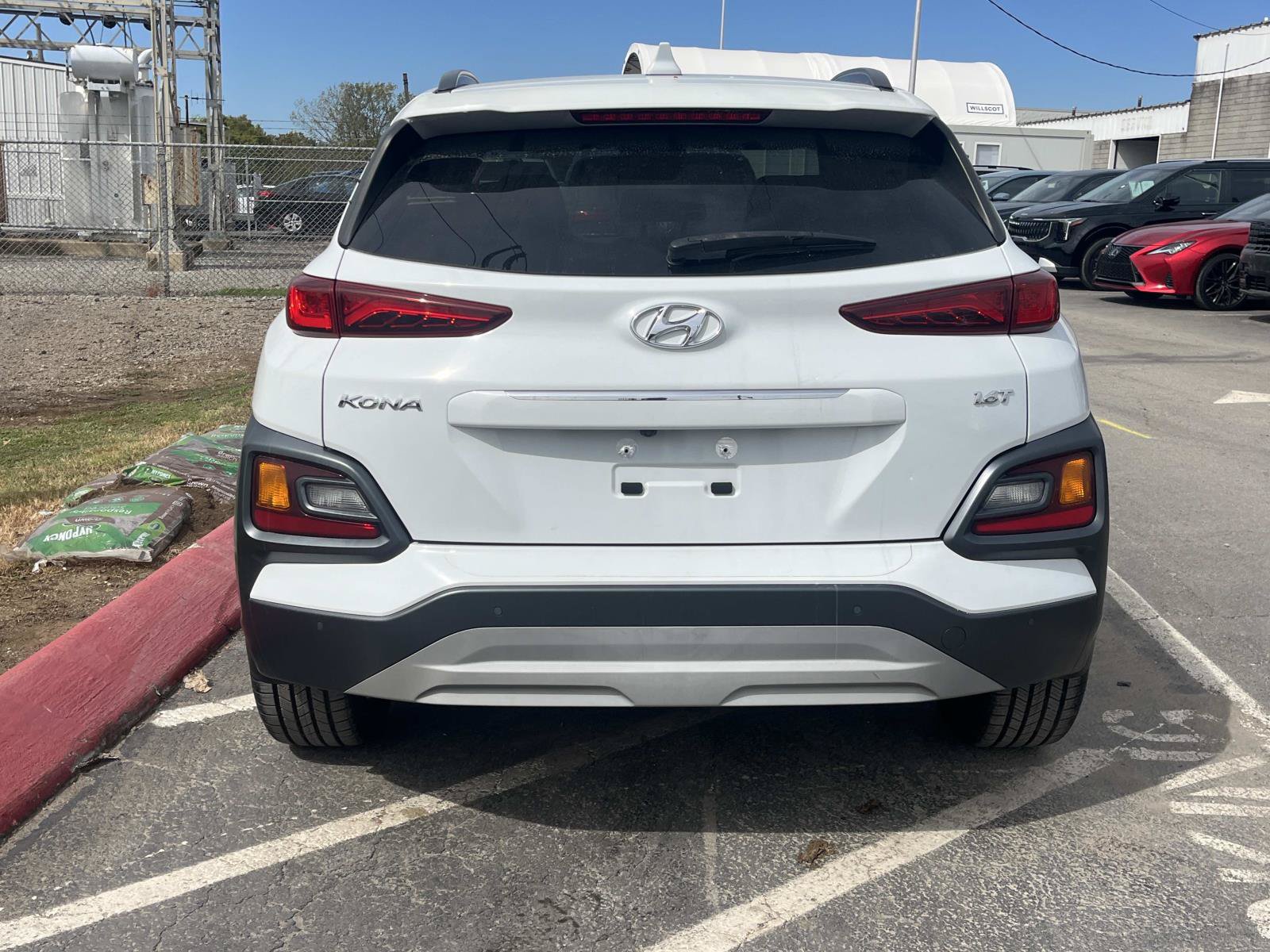 Used 2021 Hyundai Kona Ultimate FWD image 6