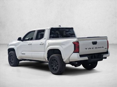 Used 2025 Toyota Tacoma SR5 RWD image 7