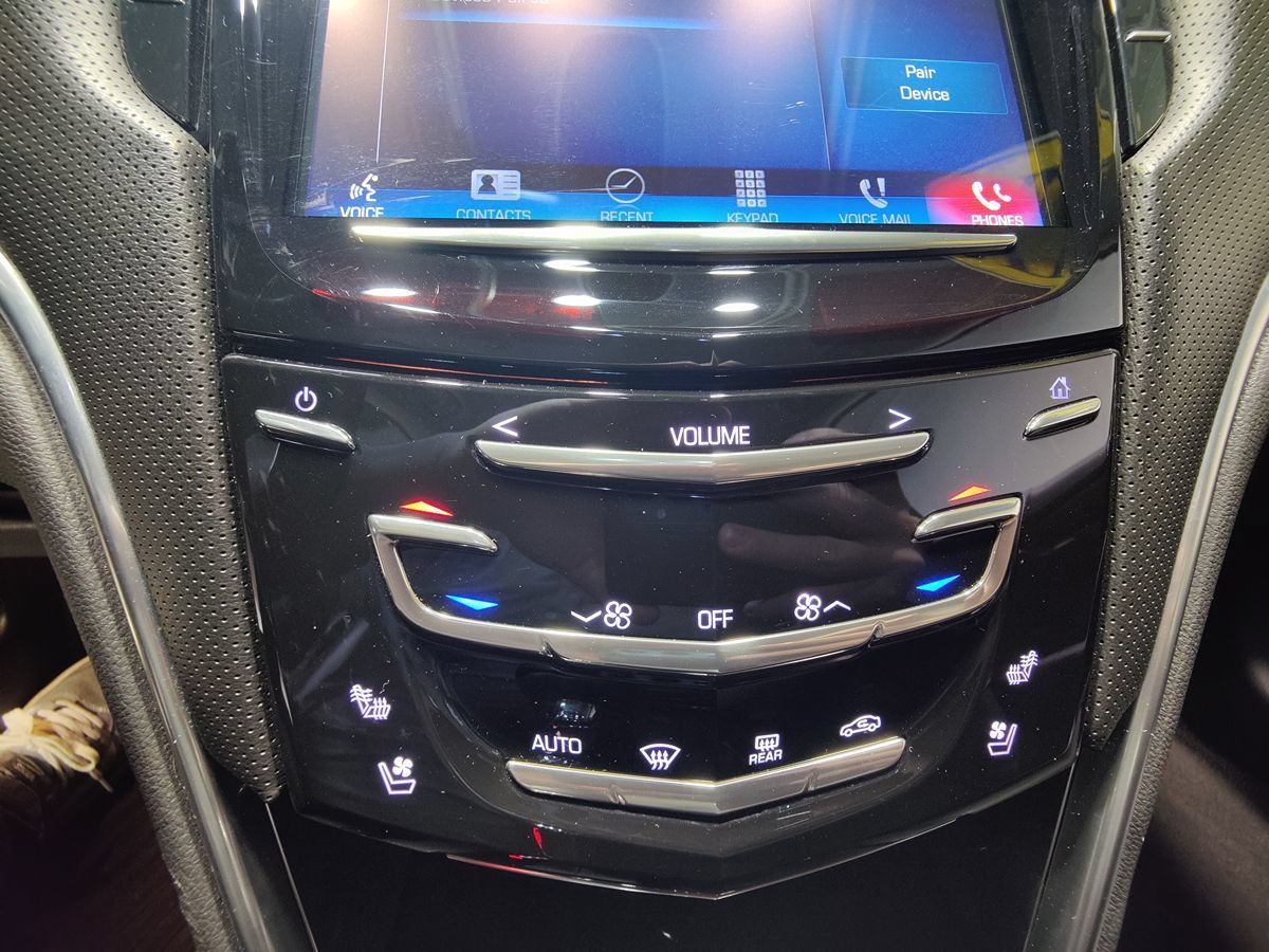 Used 2015 Cadillac XTS Luxury AWD/4WD image 34