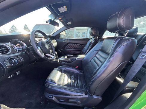 Used 2013 Ford Mustang Premium image 9