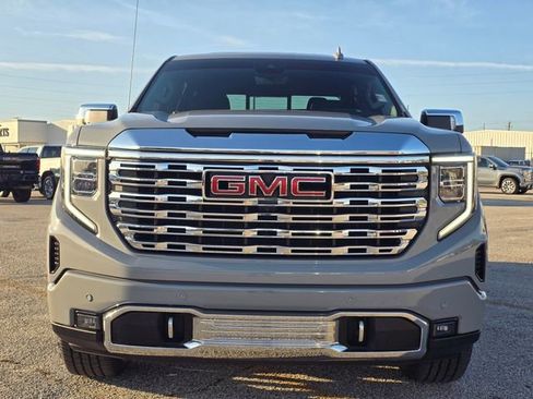 Used 2024 GMC Sierra 1500 Denali image 8