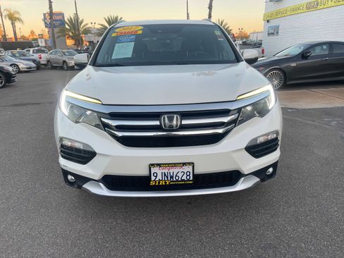 Used 2017 Honda Pilot Touring image 8