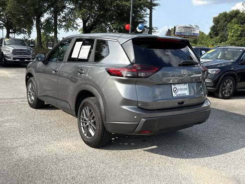 Used 2024 Nissan Rogue S AWD/4WD image 4