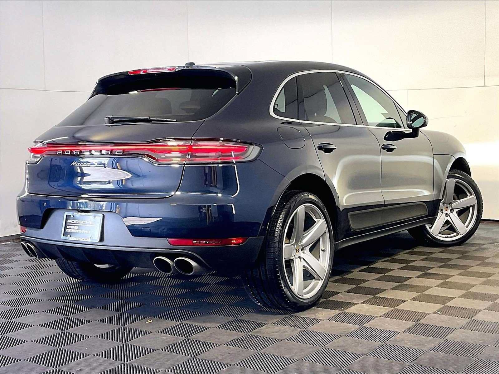 Certified 2021 Porsche Macan S w/ Premium Package Plus AWD/4WD image 7