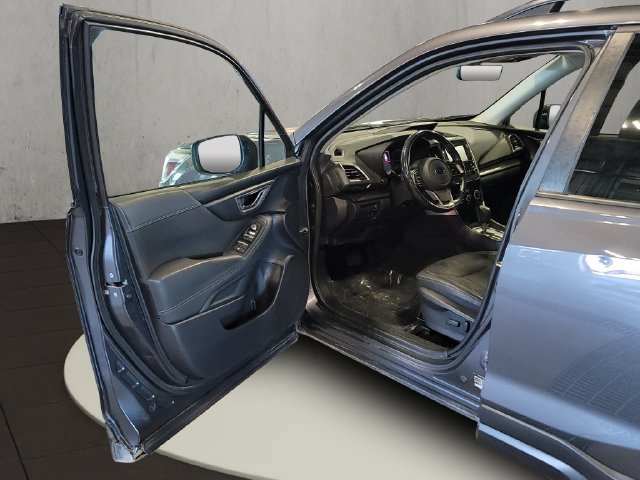 Used 2020 Subaru Forester Premium AWD/4WD image 38