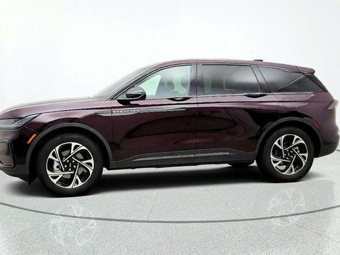 Used 2024 Lincoln Nautilus Premier w/ Equipment Group 102A AWD/4WD image 8