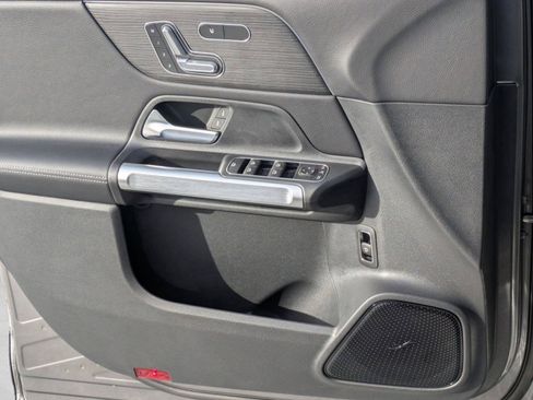 New 2026 Mercedes-Benz GLB 250 4MATIC image 19
