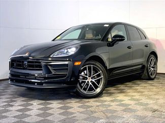 Certified 2023 Porsche Macan video 1