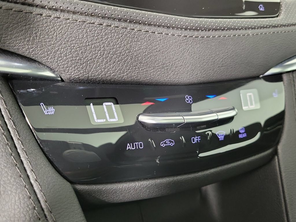 Certified 2024 Cadillac XT5 Premium Luxury w/ LPO, Floor Liner Package FWD image 29