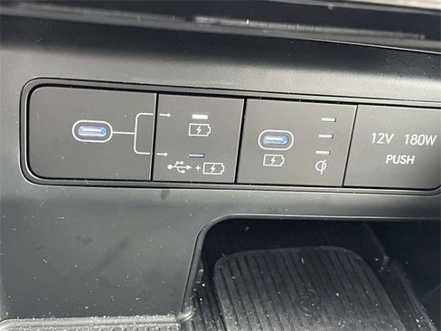 Certified 2025 Hyundai Tucson SEL image 24