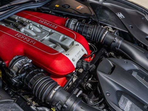 Used 2019 Ferrari 812 Superfast image 46