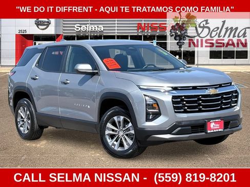 Used 2025 Chevrolet Equinox LT FWD image 1