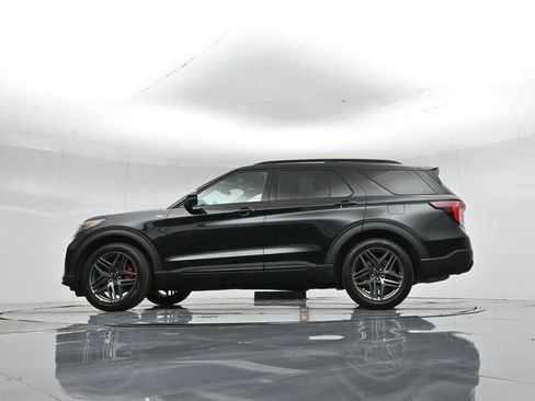 New 2026 Ford Explorer ST-Line w/ ST-Line Street Pack image 52