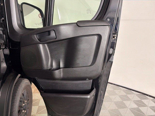 Used 2023 RAM ProMaster 1500 w/ Black Appearance Package FWD image 34