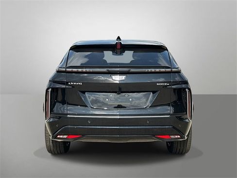 Used 2025 Cadillac Lyriq Luxury image 15