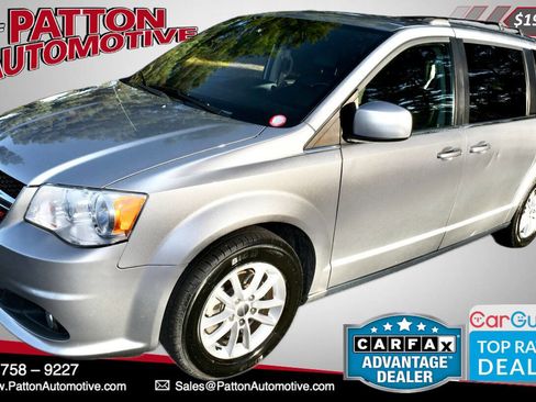 Used 2019 Dodge Grand Caravan SXT image 1