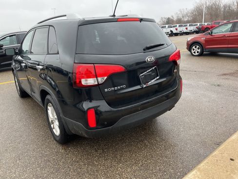 Used 2014 Kia Sorento LX image 12