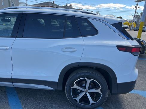 New 2026 Volkswagen Tiguan SE image 18