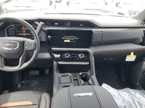 New 2026 GMC Sierra 3500 AT4 w/ AT4 Premium Plus Package AWD/4WD image 15