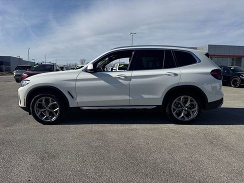 Used 2024 BMW X3 xDrive30i w/ Premium Package image 3