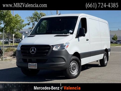Used 2025 Mercedes-Benz Sprinter 2500 image 1