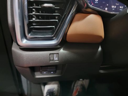 Certified 2024 GMC Canyon AT4 w/ Technology Package image 34