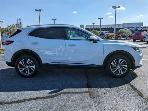 Used 2023 Buick Envision Essence image 4