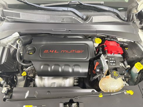 Used 2021 Jeep Compass Latitude FWD image 31