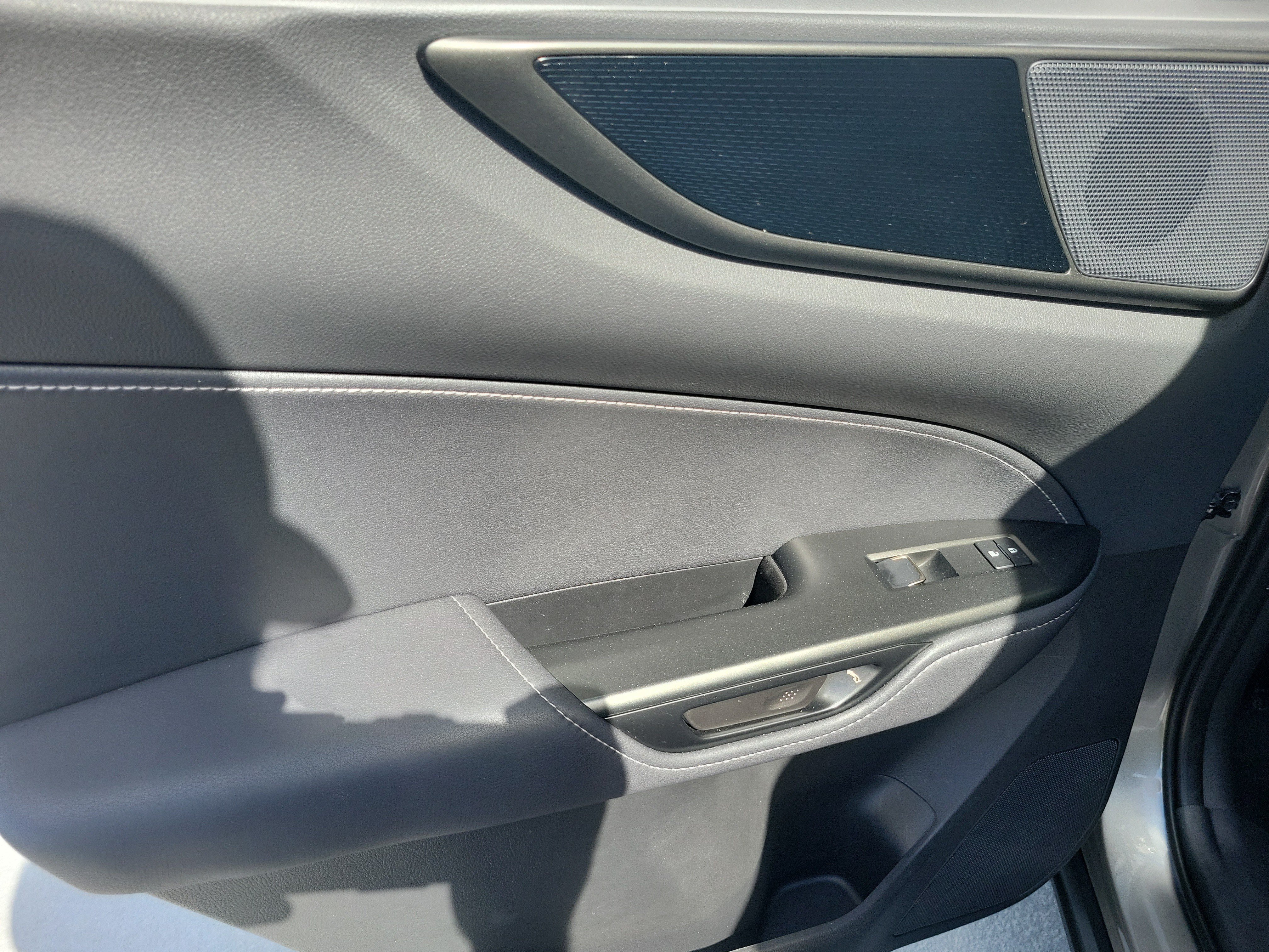 Used 2025 Lexus NX 250 FWD w/ Accessory Package (Z2) image 11