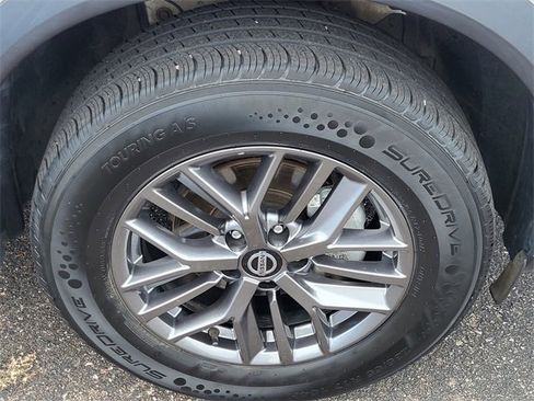 Used 2021 Nissan Rogue S image 30