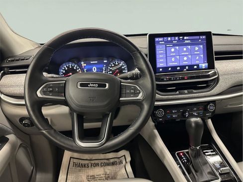 Used 2022 Jeep Compass Latitude w/ Convenience Group image 34