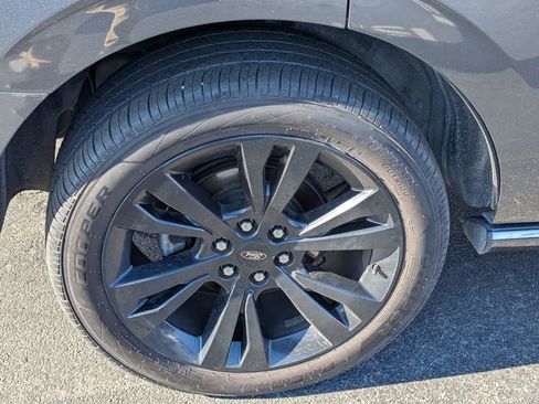 Used 2020 Ford Expedition Platinum image 25