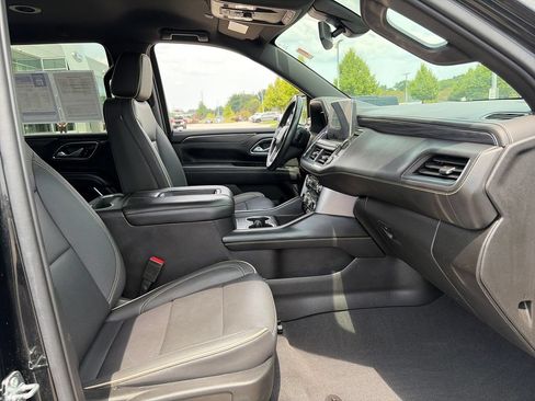 Used 2022 GMC Yukon SLT w/ SLT Luxury Package AWD/4WD image 11