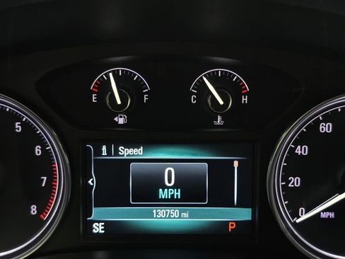 Used 2019 Buick Enclave Essence image 21