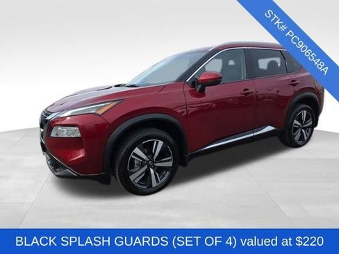 Used 2023 Nissan Rogue SL image 3