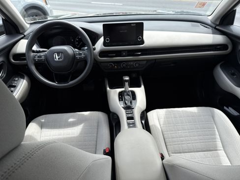 Used 2023 Honda HR-V LX image 14