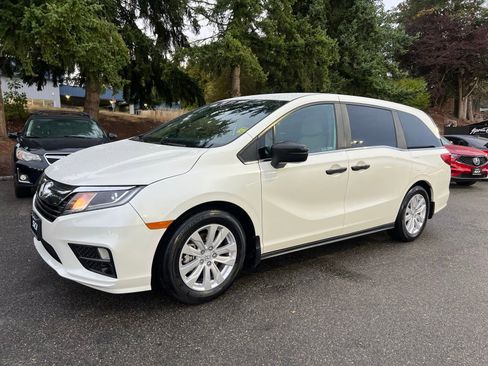 Used 2019 Honda Odyssey LX image 1