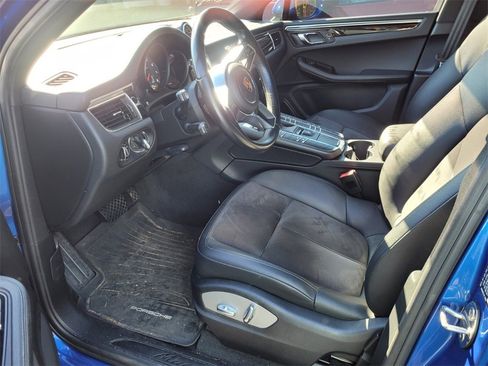 Used 2018 Porsche Macan image 5
