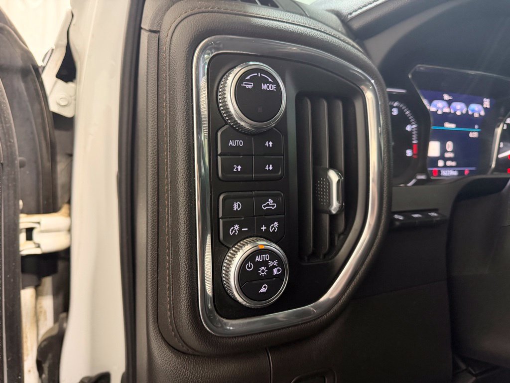 Used 2023 GMC Sierra 2500 AT4 w/ AT4 Preferred Package AWD/4WD image 8