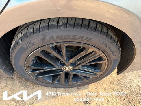 Used 2025 Toyota Camry SE FWD image 7