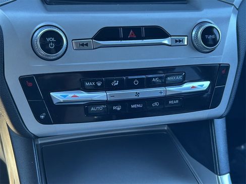 Used 2023 Ford Explorer XLT w/ Equipment Group 202A image 32