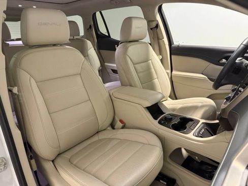 Used 2021 GMC Acadia Denali w/ Denali Ultimate Package AWD/4WD image 34