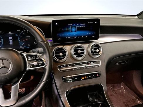 Used 2022 Mercedes-Benz GLC 300 4MATIC image 6