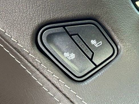 Used 2020 Chevrolet Tahoe LT image 31