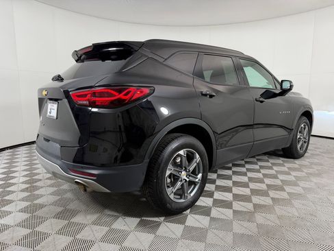 Used 2024 Chevrolet Blazer LT AWD/4WD image 8