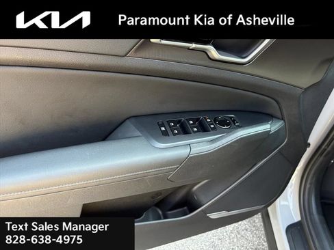 Certified 2026 Kia Sportage EX w/ EX Panoramic Sunroof Package AWD/4WD image 25
