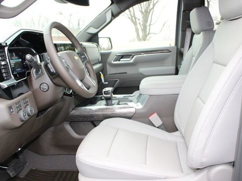 New 2026 Chevrolet Silverado 1500 LTZ w/ Z71 Off-Road Package image 17