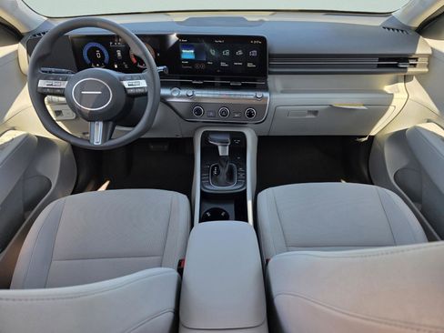 New 2026 Hyundai Kona SE image 10