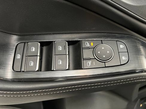 Used 2024 Nissan Rogue SL AWD/4WD image 15